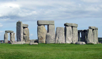 Stonehenge / flickr hbarrison / CC by 3.0